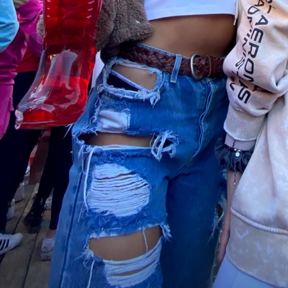 Carmar Distressed Cut Out High Waisted Jeans 28 - Picture 6 of 6